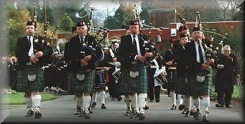 Helensburgh Clan Colquhoun Pipe Band - Piping and Drumming since 1913!